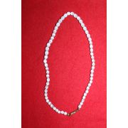 백옥돌로된 목걸이