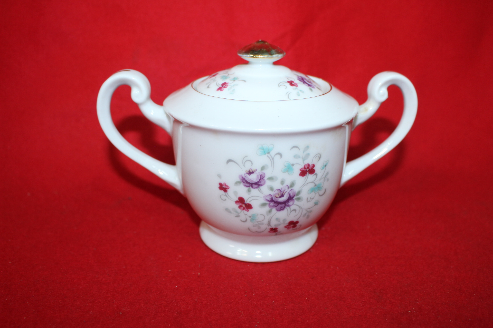 백자화문 이귀 차호