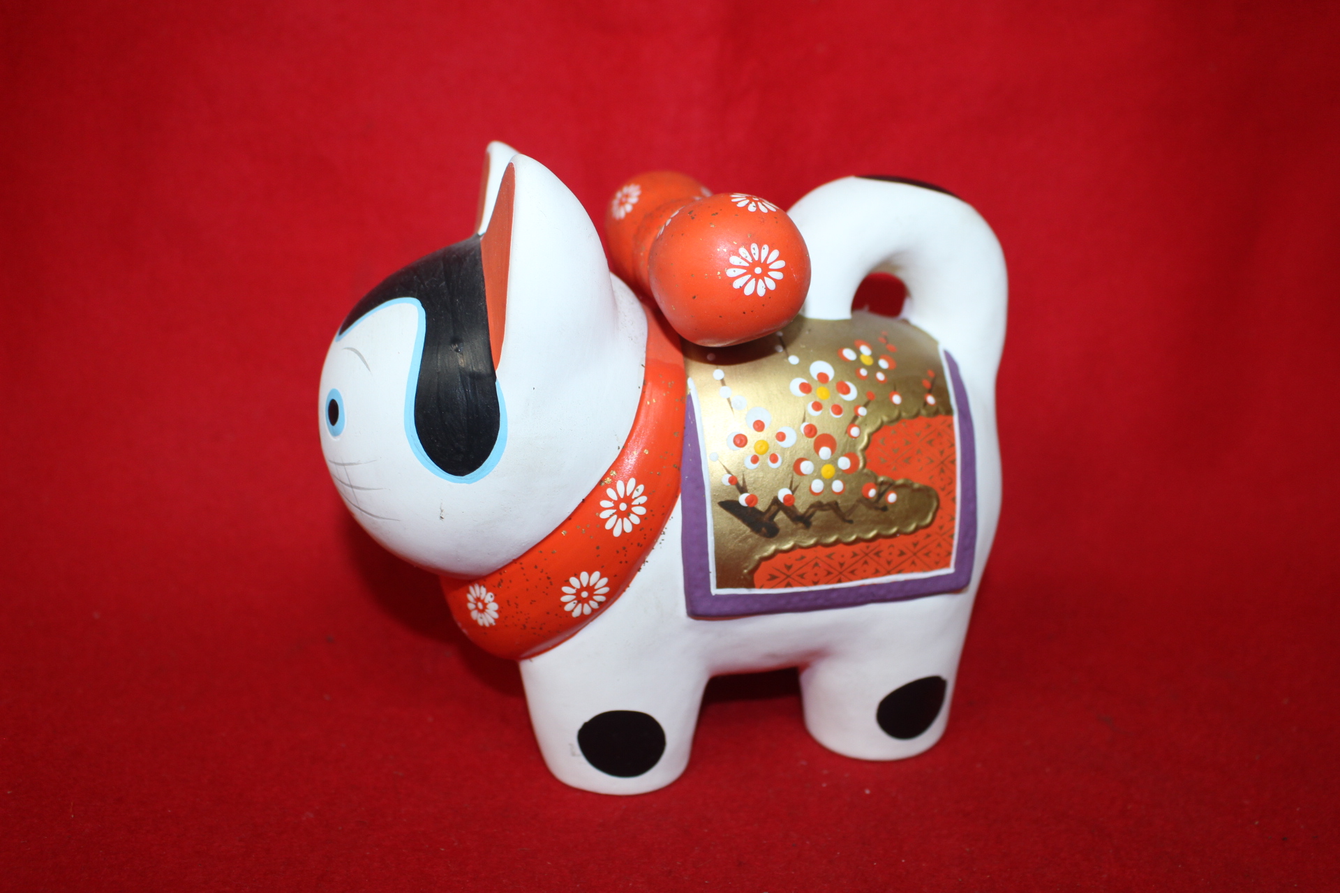 도자기재질로된  고양이 조각상