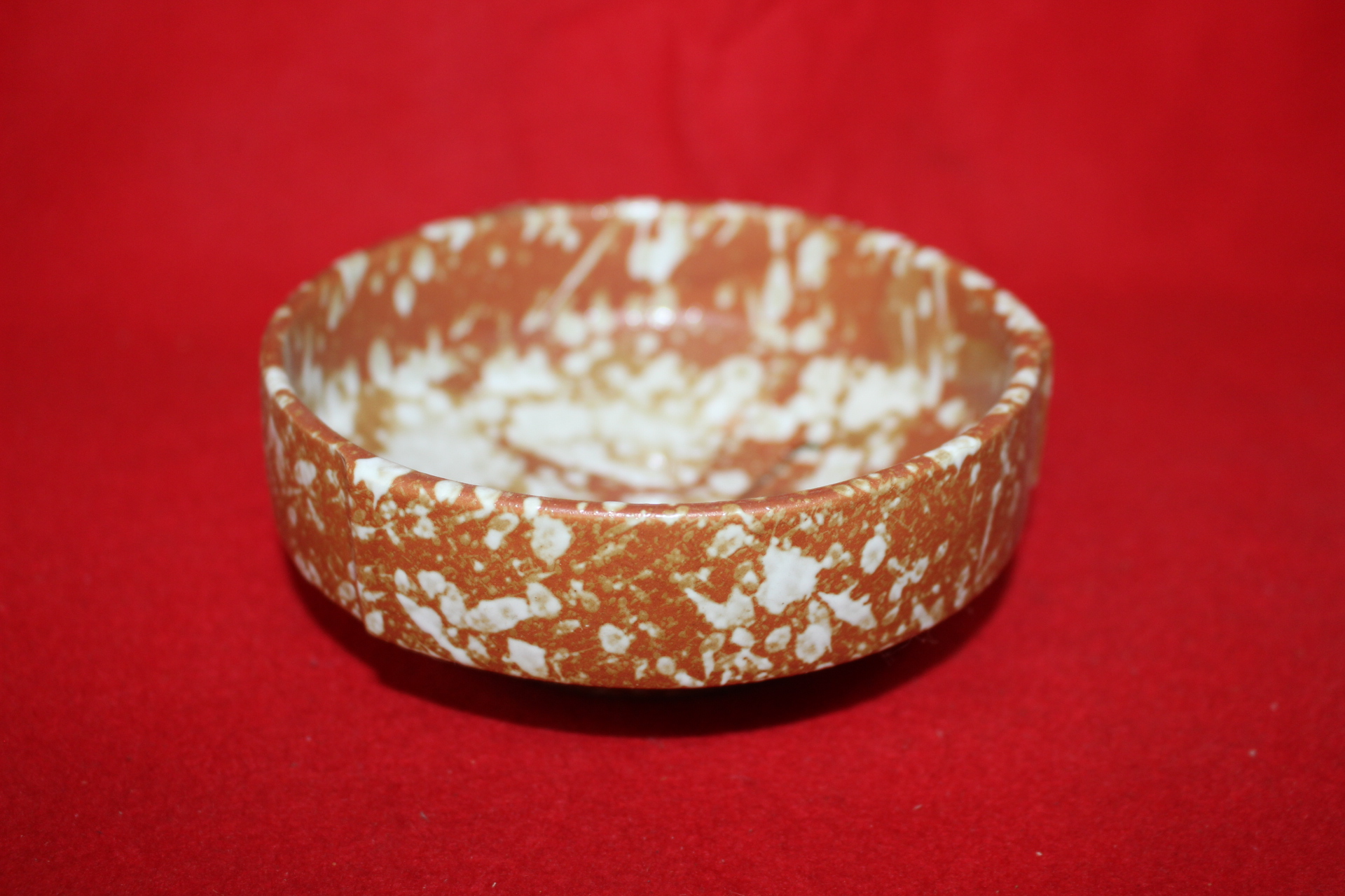 청자 백채철화초화문 완