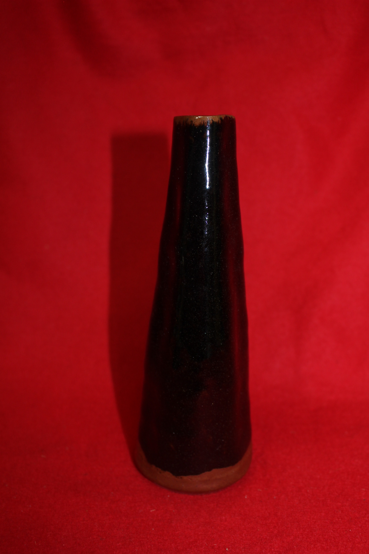 흑유청자 삼각호