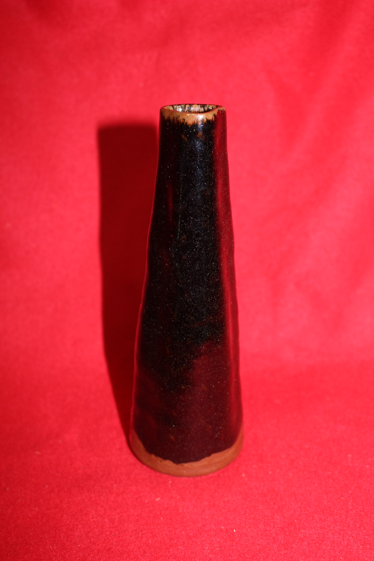 흑유청자 삼각호