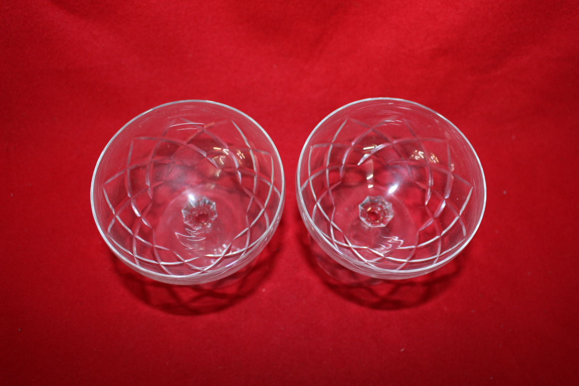 근대사 유리로된 와인잔 2점