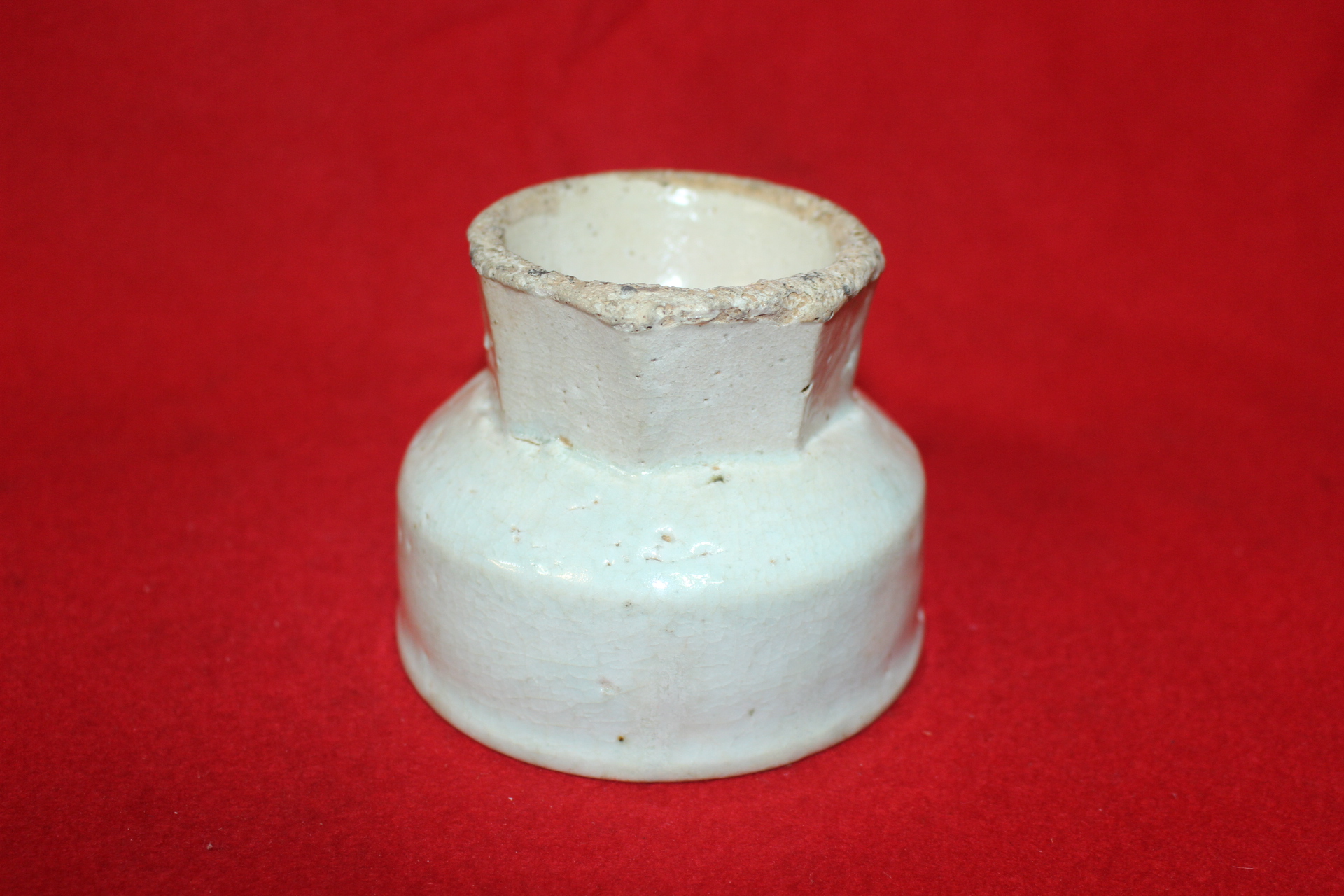 140-조선시대 백자 각진굽높은 자완