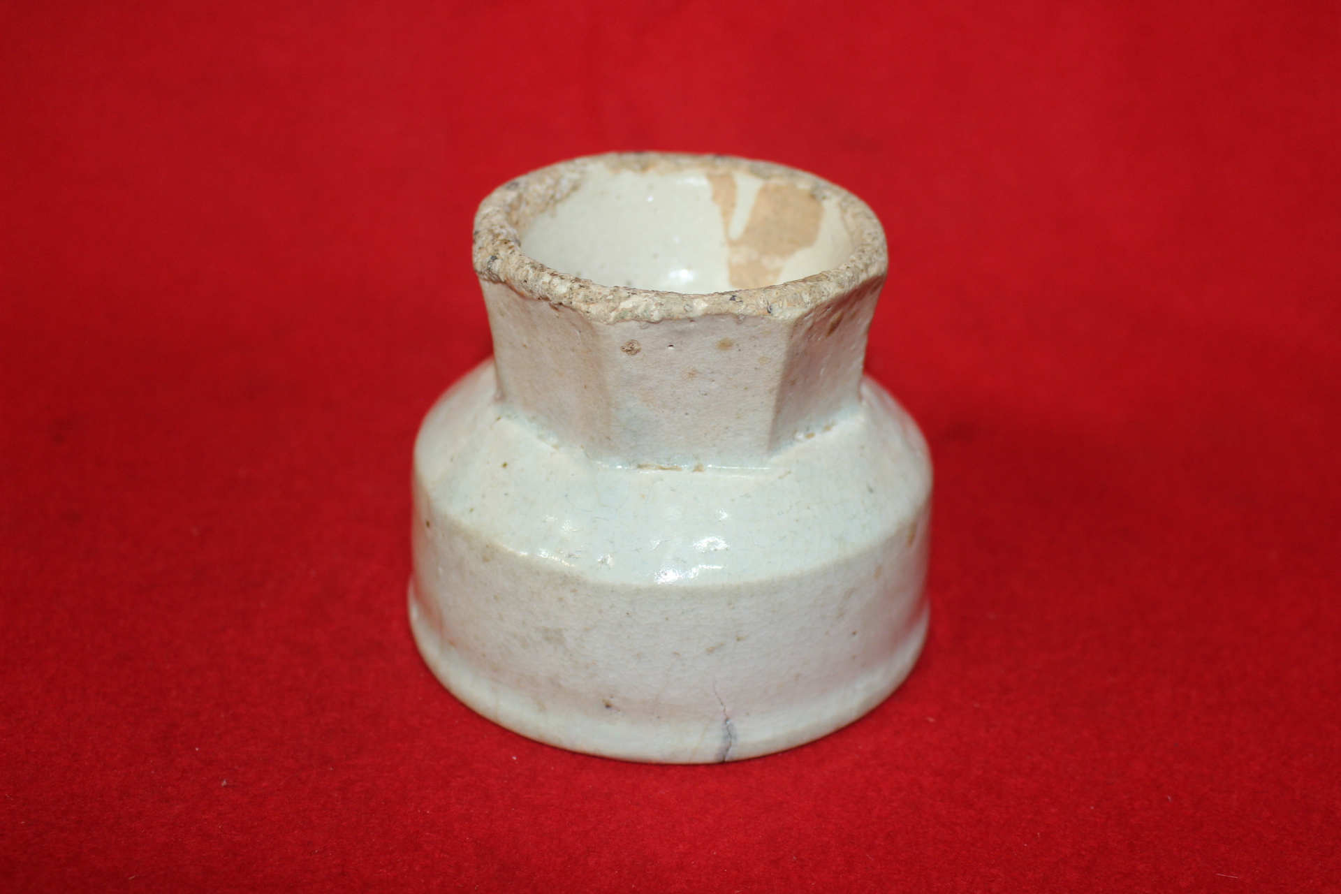 140-조선시대 백자 각진굽높은 자완