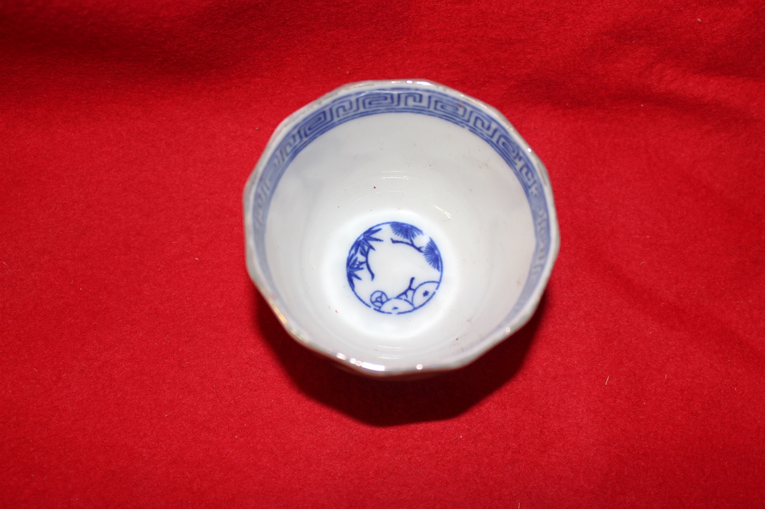 연대가좋은 청화백자진사금채화문 잔