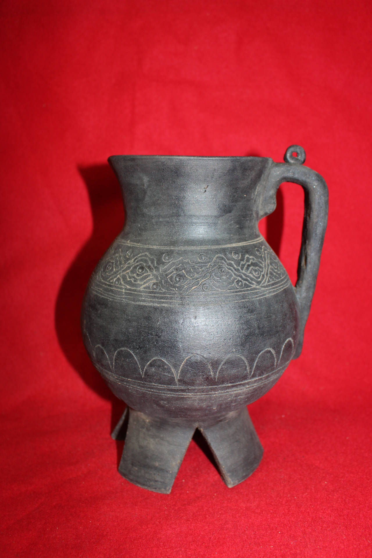 경질토기 굽다리 손잡이달린 추상산문 호