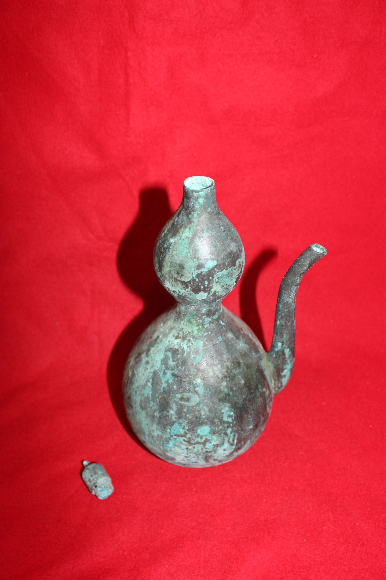 청동으로된 호리형 주자호