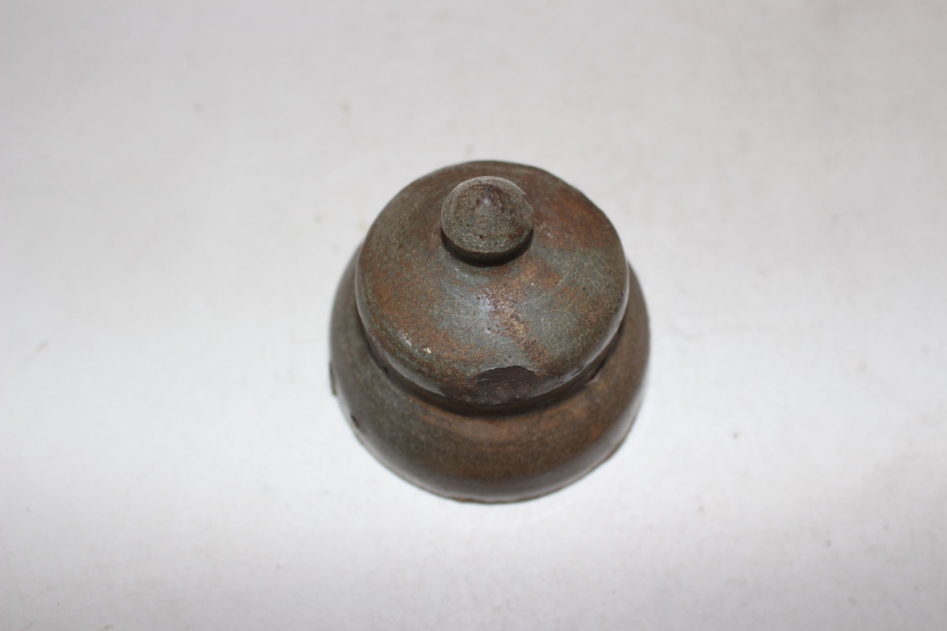 연대가좋은 청자 이단두껑