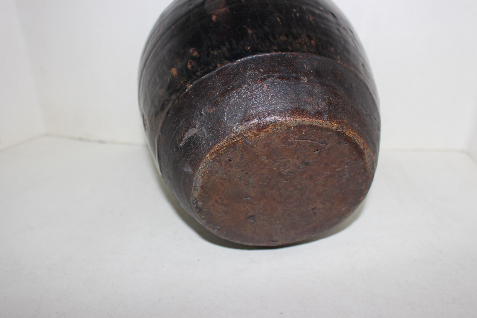 일제시기 흑유청자 사귀호