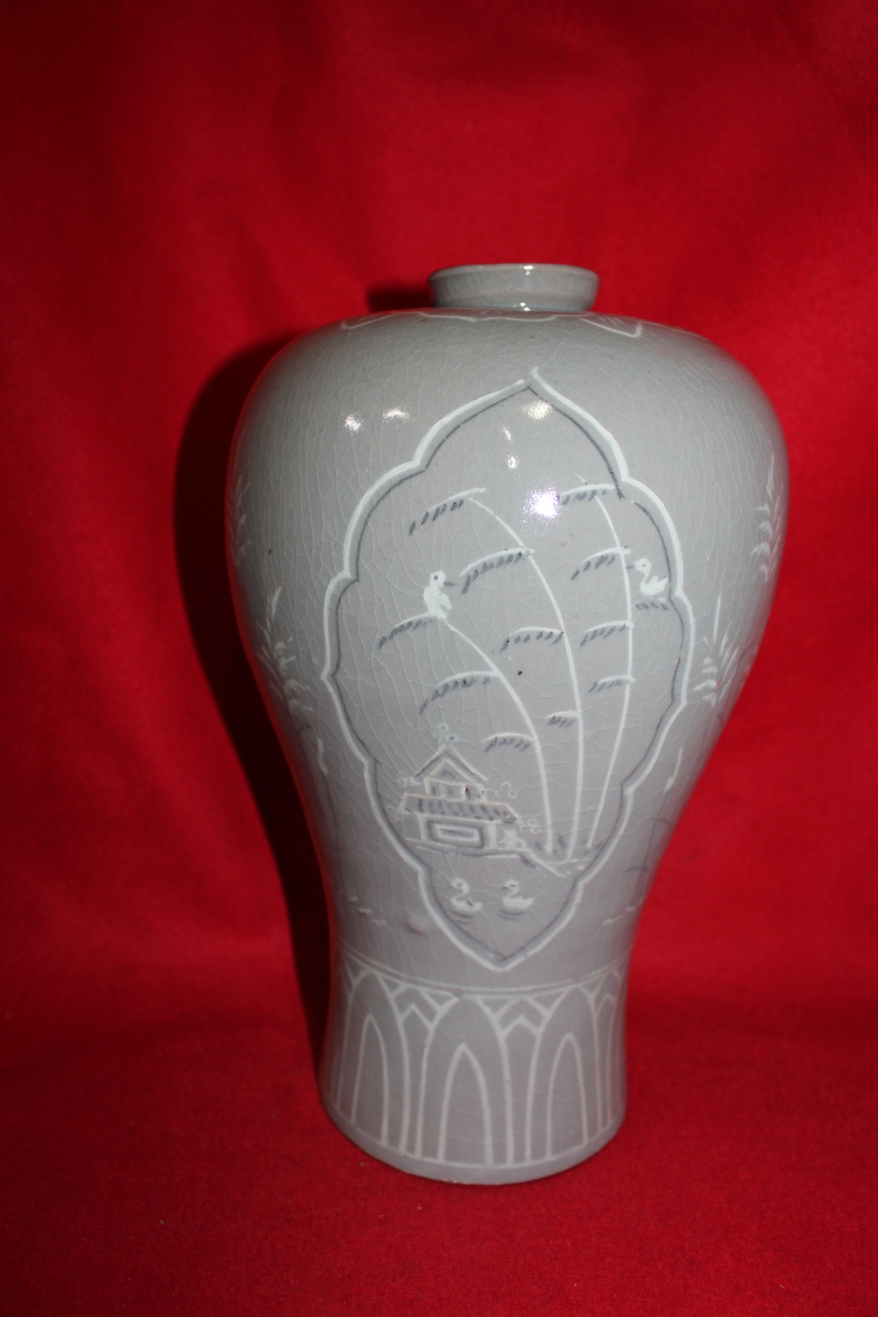 청자 흑백상감오리버드나문 매병