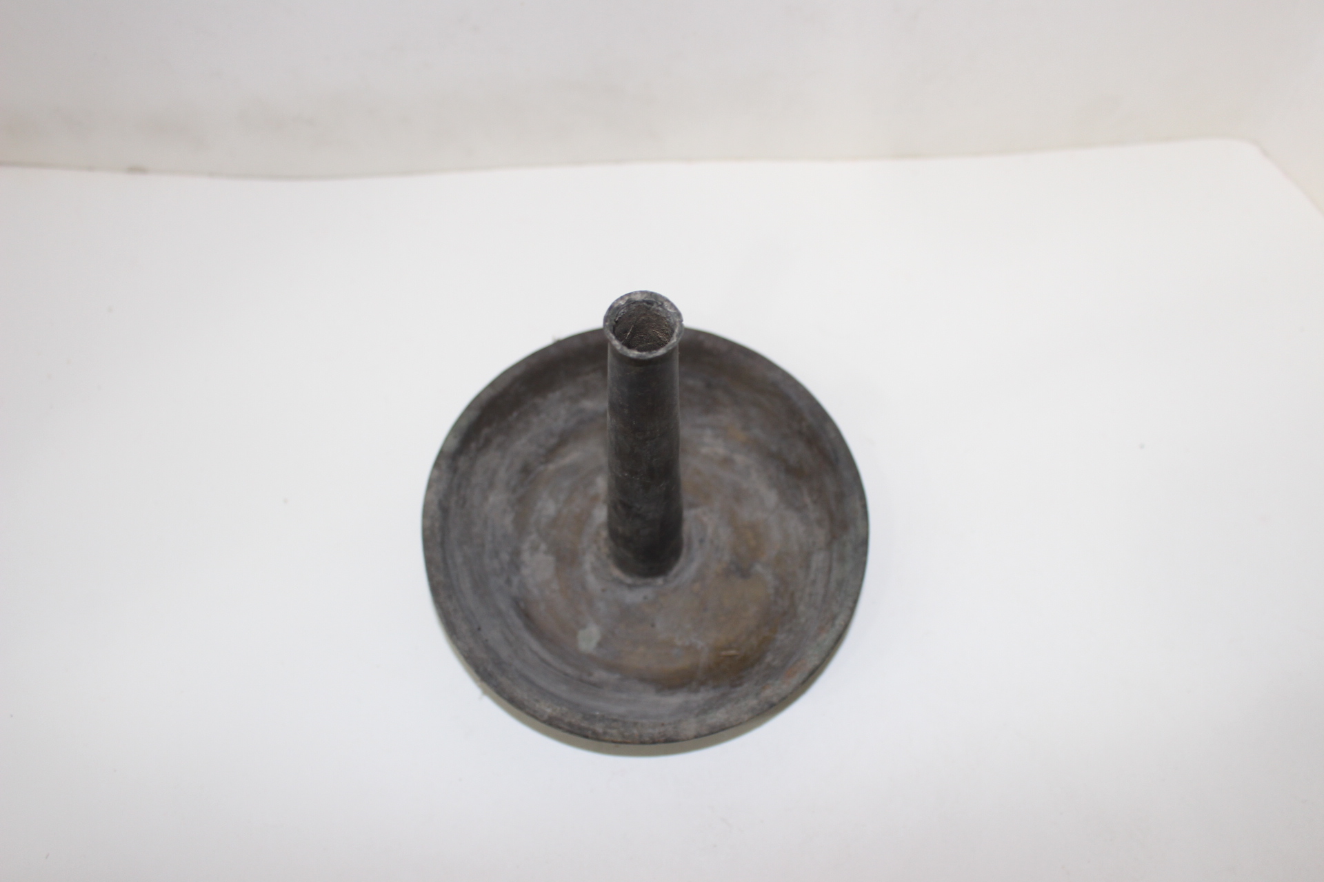 연대가좋은 동재질로된 등잔대