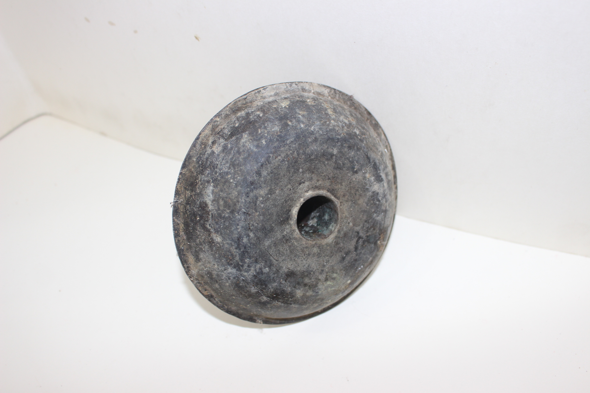 연대가좋은 동재질로된 등잔대