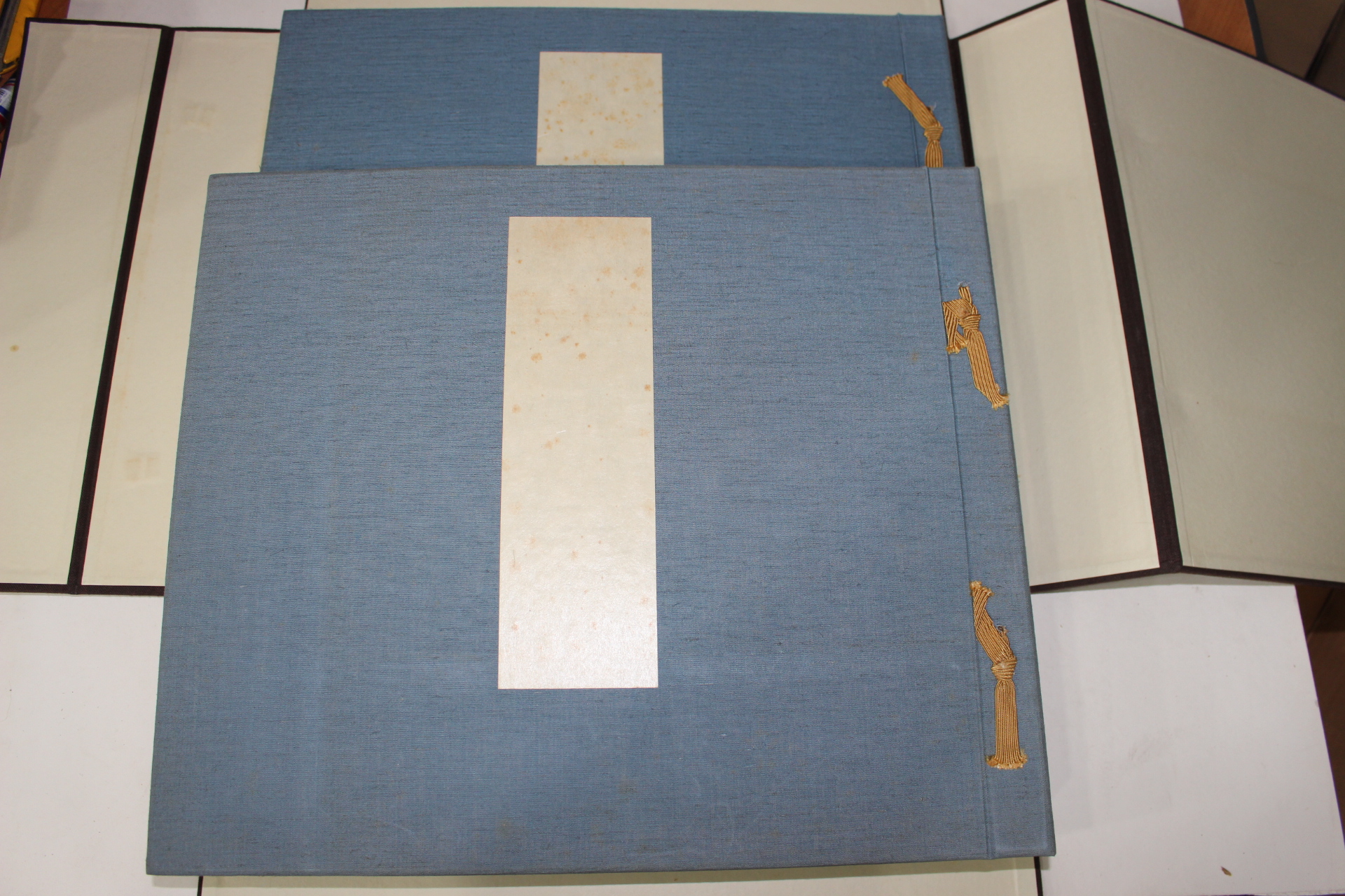 1974년(소화49년) 시대소수(時代小袖) 추형병풍(雛形屛風)