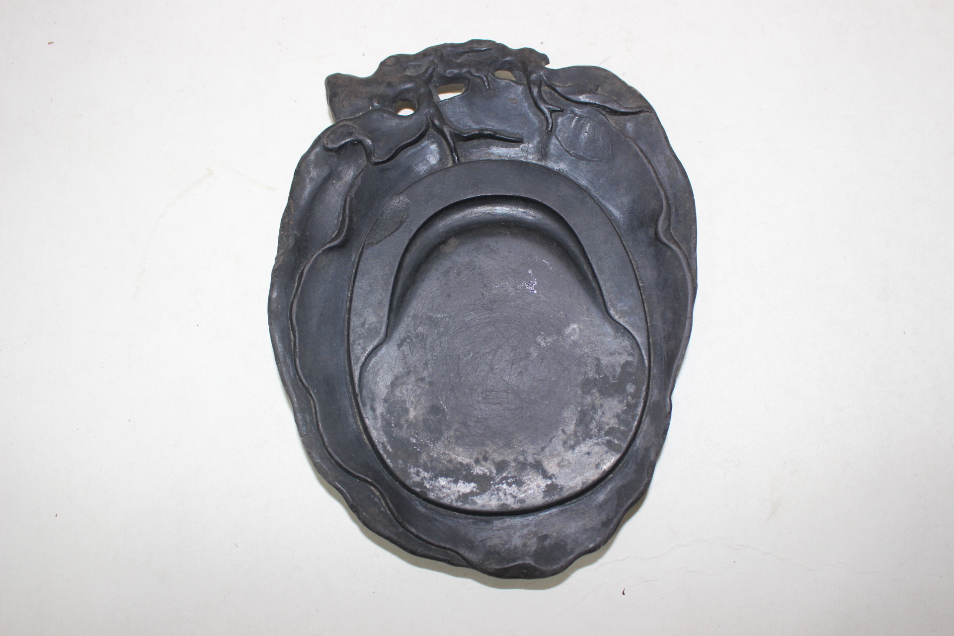 104-연대가좋은 돌로된 나뭇잎모양 벼루