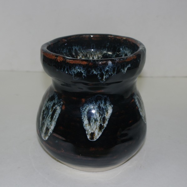 묵직한 흑유청자 덴모꾸백채 호