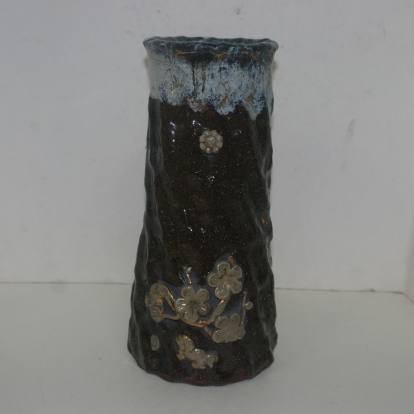 청자 양각금채화문 화병