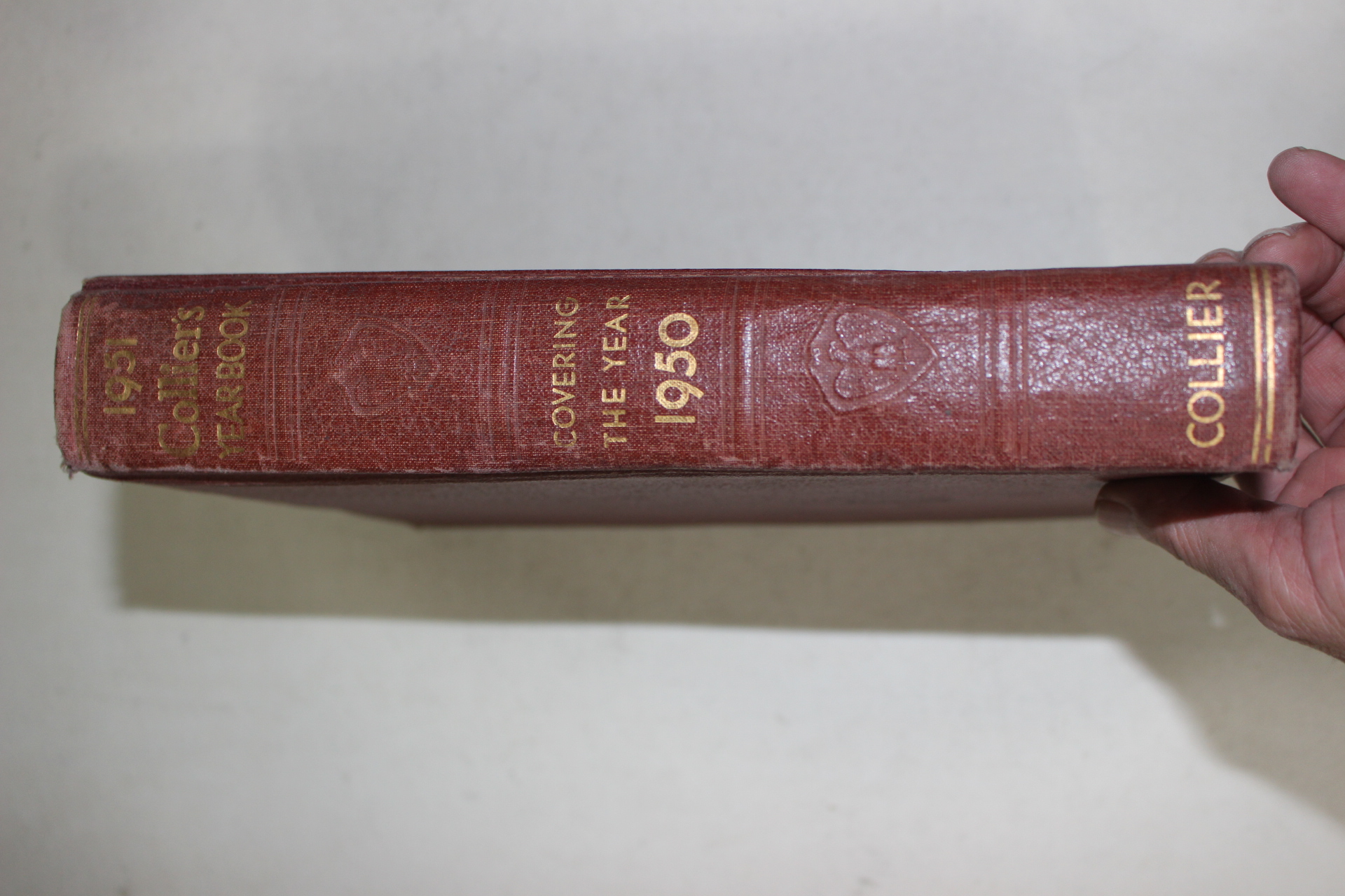 1951년 COLLIERS YEAR BOOK