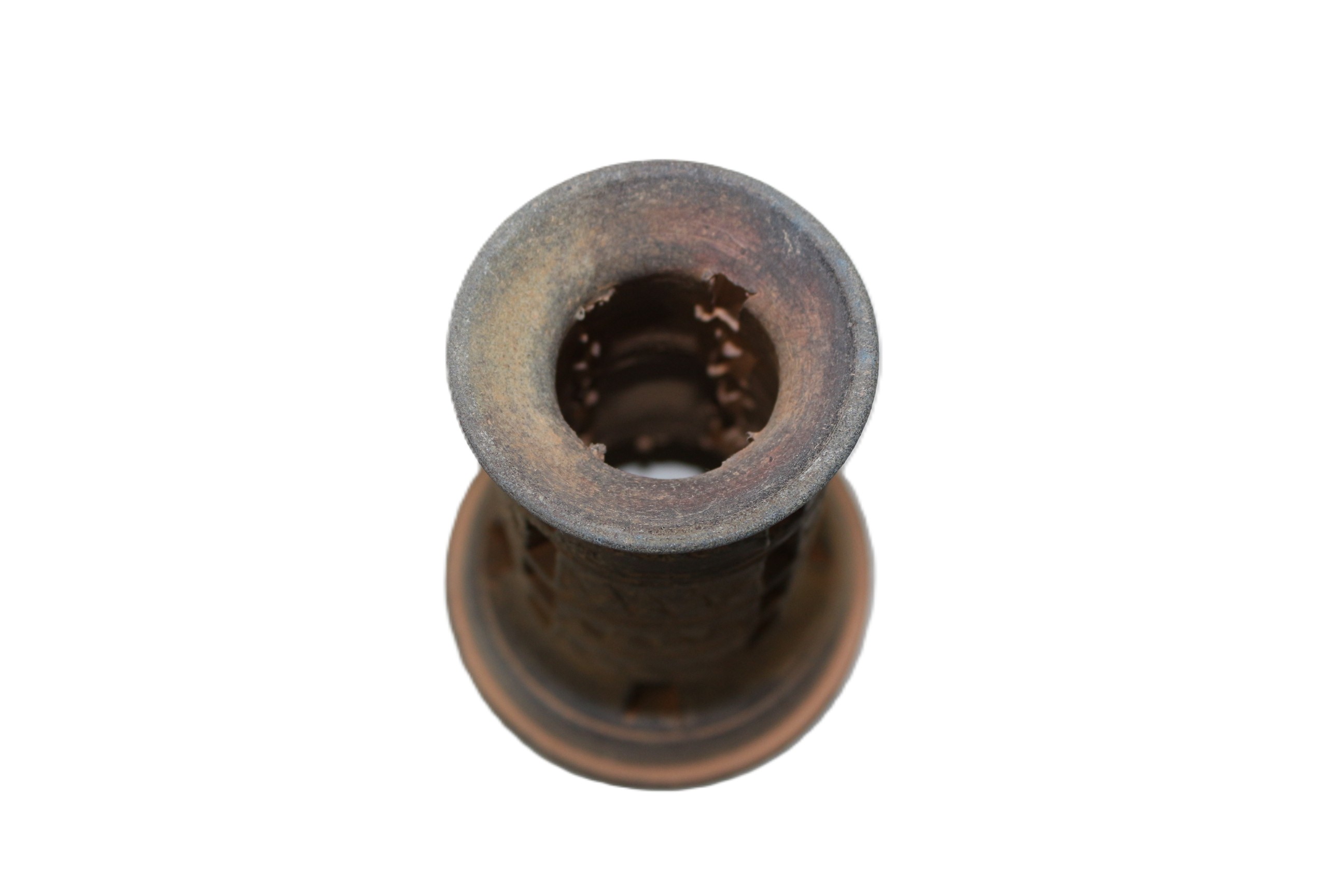 7-토기작가의 작품인 물결문 굽다리 기대