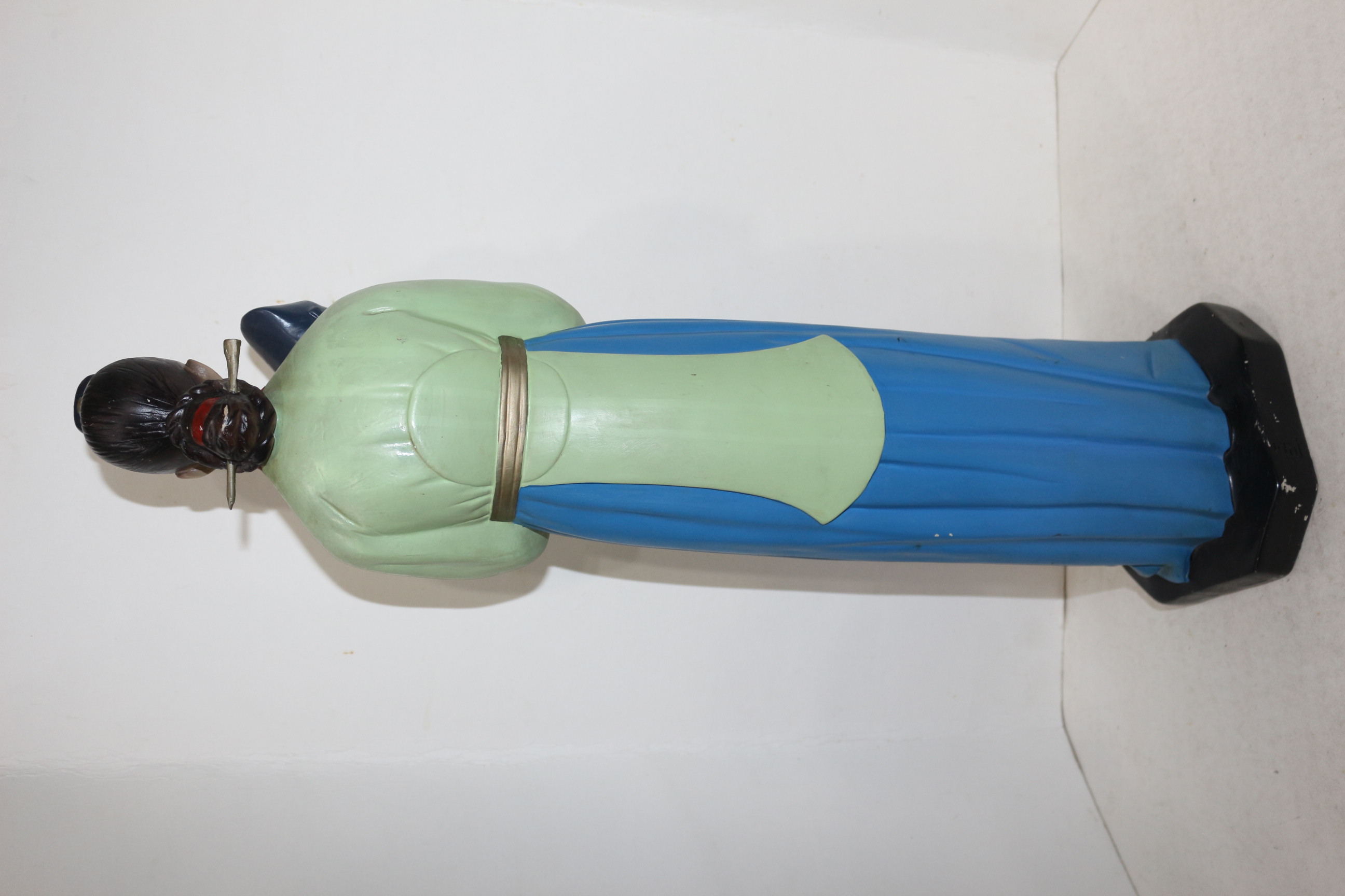 근대사 대형크기의 모자조각상