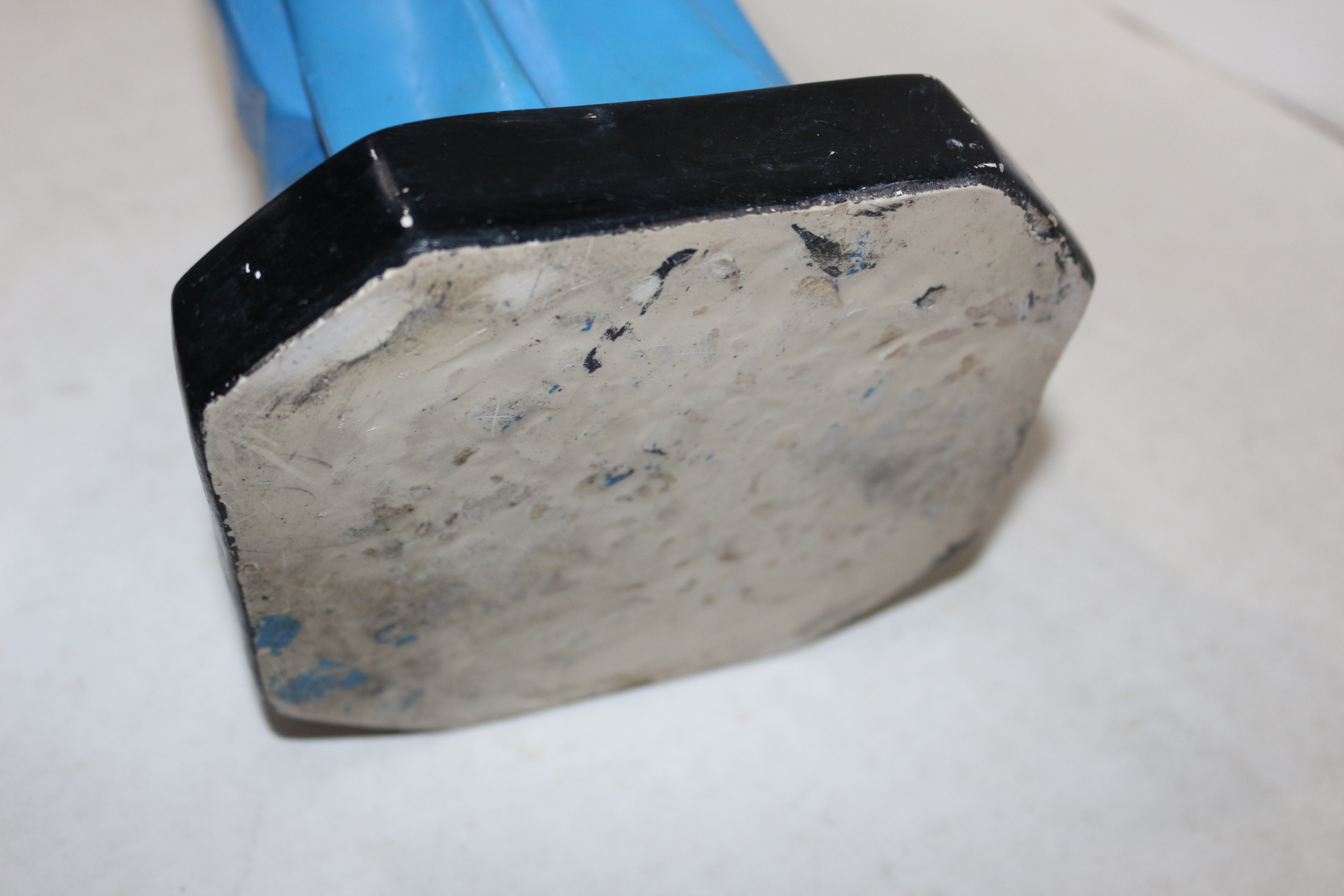 근대사 대형크기의 모자조각상